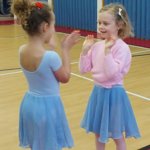 little dancers claping hands